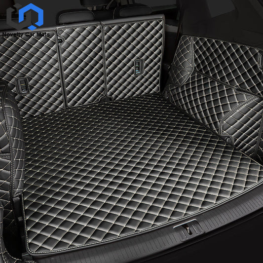 CM05 Black&Gold Leather Trunk Mat